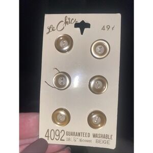 Vintage Le Chic Buttons 4092 Iridescent Cream Beige 7/8 Inch 6 Count 2 Hole